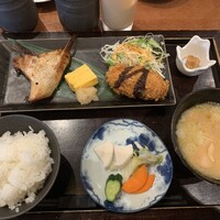 ダイナミックキッチン＆バー 響  新宿サザンタワー店 - 