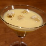 ウエストパパ - お一人様セット：冷製コーンポタージュ・自家製ポップコーン添え