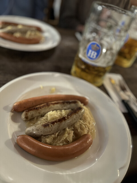 Löwenbräukeller - ミュンヘン/ビアガーデン | 食べログ Löwenbräukeller - ミュンヘン/ビアガーデン | 食べログ