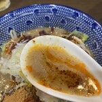 麺や 旅風車 - つけ汁アップ