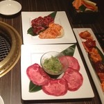 焼肉処 東風 - すみませんm(__)m
            今日は夜も贅沢いたします（笑）