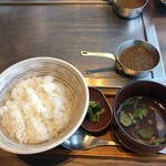 鉄板和食とワイン 萬鉄 - 