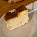 ブリ - バスク風チーズケーキ
