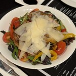 d.o.c - チキンサラダ（24SGD）