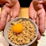 銀座 焼 新潟屋 - 食事 自家製そぼろ丼