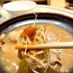 銀座 焼 新潟屋 - 名物 牛もつ煮込み