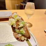 銀座 焼 新潟屋 - 壱の串 霜降り牛タン串