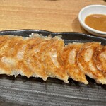 餃子歩兵 - 生姜ぎょうざ 8個500円　小ぶりで食べやすい