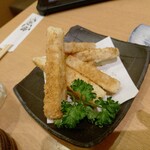 すし酒家 一歩 - 長芋唐揚げ
      美味しかったけど、若干コンソメっぽい味付けで、個人的にはもう少し薄味の方が好みかな。
