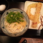 丸亀製麺 - ぶっかけ並（温）＋かぼちゃとちくわの天ぷら