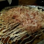 カマドのタコ - お好み焼き（420円）