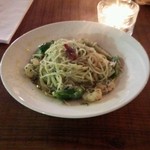 気まぐれパスタ(釜揚げしらすと小エビのペペロンチーノ)1000円