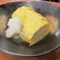 いけす無門 新宿 - だし巻き玉子880円
