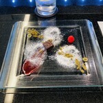 トシ・ヨロイヅカ 東京 - 