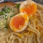 麺や マルショウ - トロットロ味玉(2014/4)