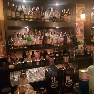 バー&レストラン クエルクス_1