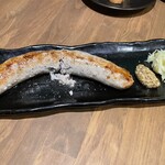 Brew Lounge - 自家製ソーセージ　ジューシーで美味しかった