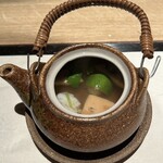 一椿 - 鱧(はも)、松茸、海老しんじょうが入っていて秋を感じる