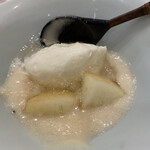 蕎麦割烹  倉田 - 自家製新生姜のアイスクリーム、桃