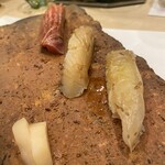 蕎麦割烹  倉田 - 握り3貫 鮃昆布締め 鰆 マグロトロ