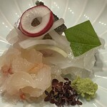 やす多” - お造り三点盛り