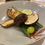 蕎麦割烹  倉田 - 焼き松茸