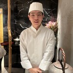 初音鮨 - フレッシュな握りが楽しめそうです！