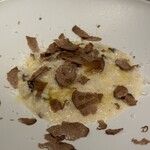 Ubriacare - キノコとチーズのリゾット 白トリュフ添え