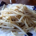 横浜瀬里奈 ステーキドーム - もやし