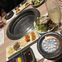 近江うし 焼肉 にくTATSU 青山本店 - 