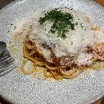 trattoria l'mante izumi - スタンダードなトマト味のパスタが、これまた美味しい。