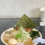 らー麺　Do・Ni・Bo - 朝ラー全のせ950円を太麺に変更50円