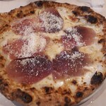 アズーリ - ゴルゴンゾーラチーズ、生ハムしょっぱい、んでイチジク　うまうま！