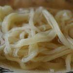 青竹手打ラーメン 日向屋 - 麺