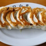 青竹手打ラーメン 日向屋 - 餃子　４００円