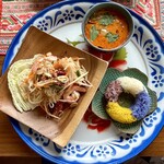 カフェモン - ボリュームは少なそうに見えてカオニャオの腹持ちがいい(^^)