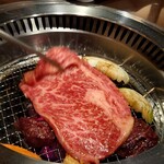 炭火焼肉 牛○亭 - 