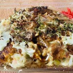 太閤堂 - お好み焼き(イカ・肉・玉子入)
ボリュームたっぷりでお肉もたくさん入っていました♪
味も美味しかったです♪