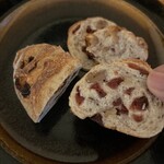 ブリ - クランベリーのパンも見た目より重いっ！