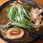 サクラ - 黒ゴマ担々麺(870円)