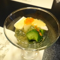 川越 いちのや - コレも前菜の一品、ワイングラスに酢の物ゼリー寄せ