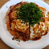 お好み焼 鉄板焼 空 - 肉玉唐麺・イカ天ねぎかけ（1,000円）