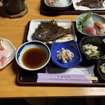 戸田旅館 - 