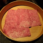 瀬里奈 - 鹿児島県産のA5黒毛和牛リブロースのしゃぶしゃぶ肉・その4です。