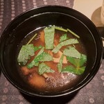 瀬里奈 - お味噌汁です。舞茸が入っています。