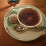 瀬里奈 - クレームブリュレのチョコレートアイス添えです。