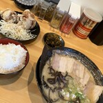 ラーメン猫猫 - 