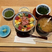 鮨トキドキ串 海老虎 - ばらちらしセット　¥1900