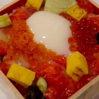寿司和食しかま - 寿司屋のまかない丼