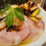 燃えよ麺助 - 帆立